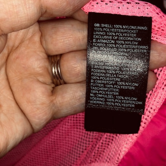 The North Face Size Large 14-16 yr old windbreaker - Picture 7 of 7